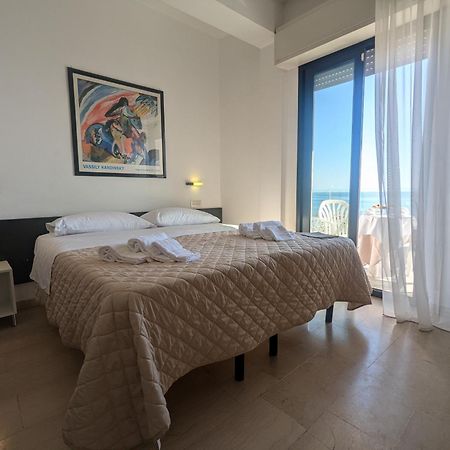 Grand Meeting Hotel Rimini Zewnętrze zdjęcie