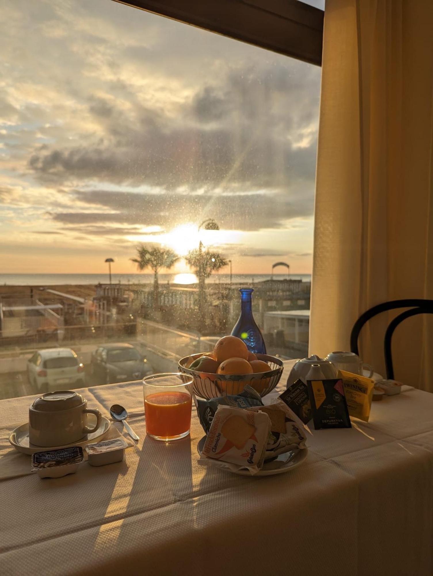Grand Meeting Hotel Rimini Zewnętrze zdjęcie